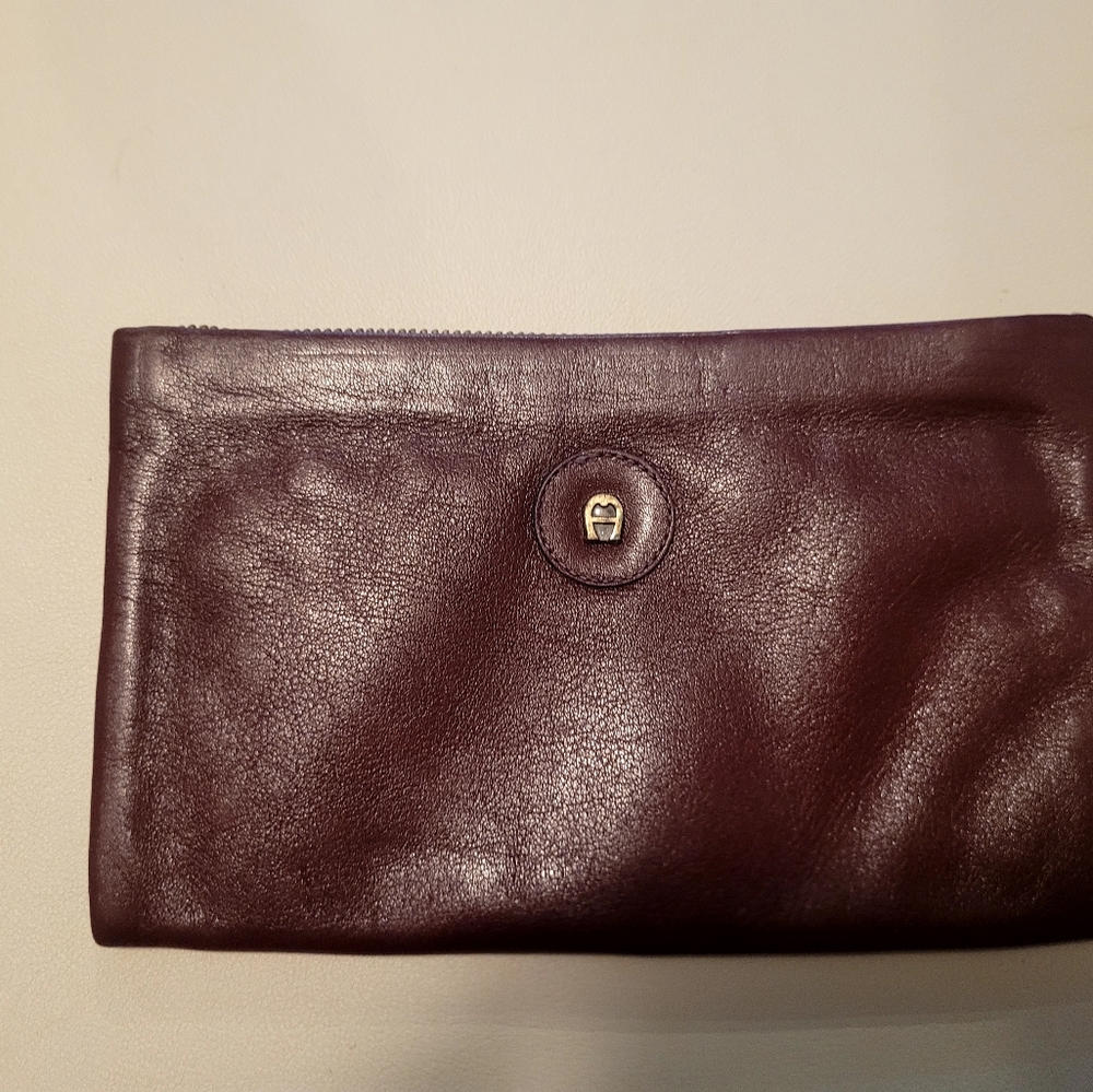 Burgundy Leather Clutch Etienne Aigner
